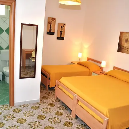 Oasi 마리나 디 팔마